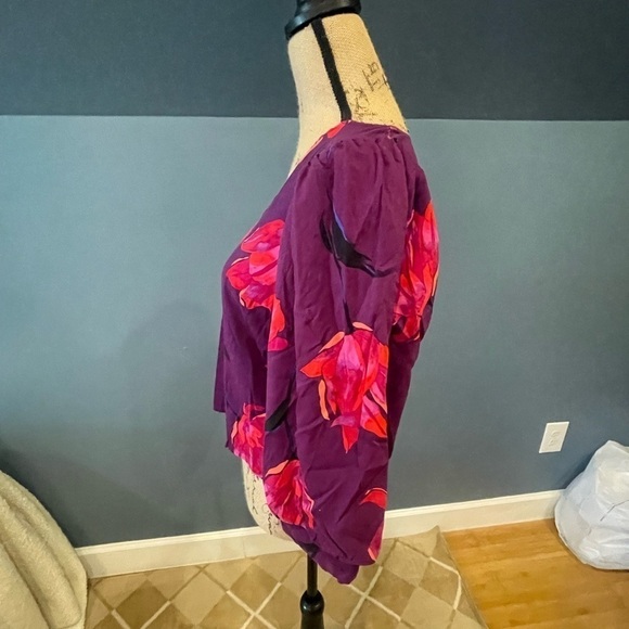 EUC A New Day long sleeve blouse - Picture 2 of 4